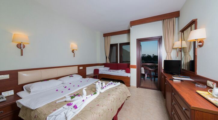 Suncity Hotel & Beach Club