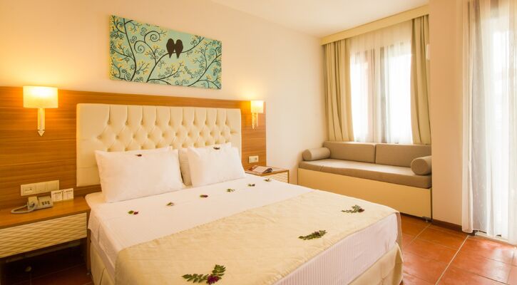 Suncity Hotel & Beach Club